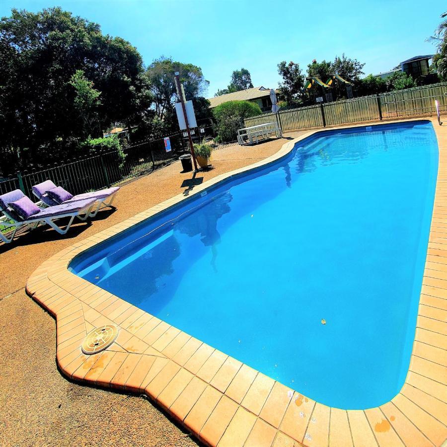 Bundaberg East Cabin And Tourist Park Eksteriør billede